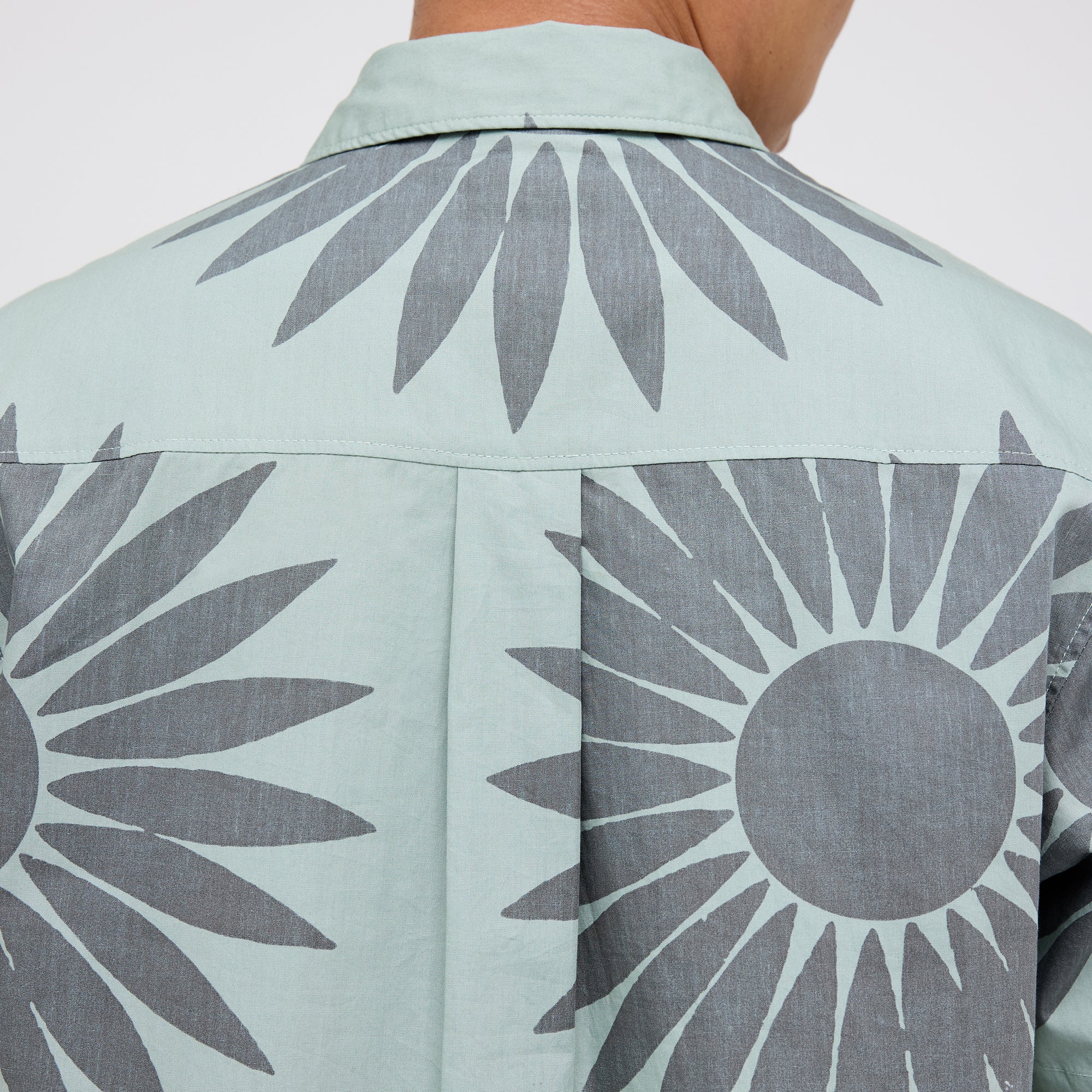BALES BUTTON UP T-SHIRT - Image 7