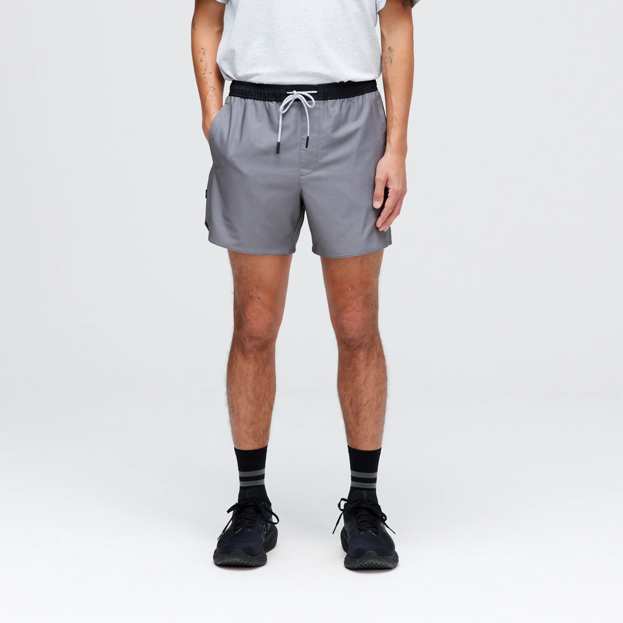 COMPLEX ATHLETIC SHORT 5"